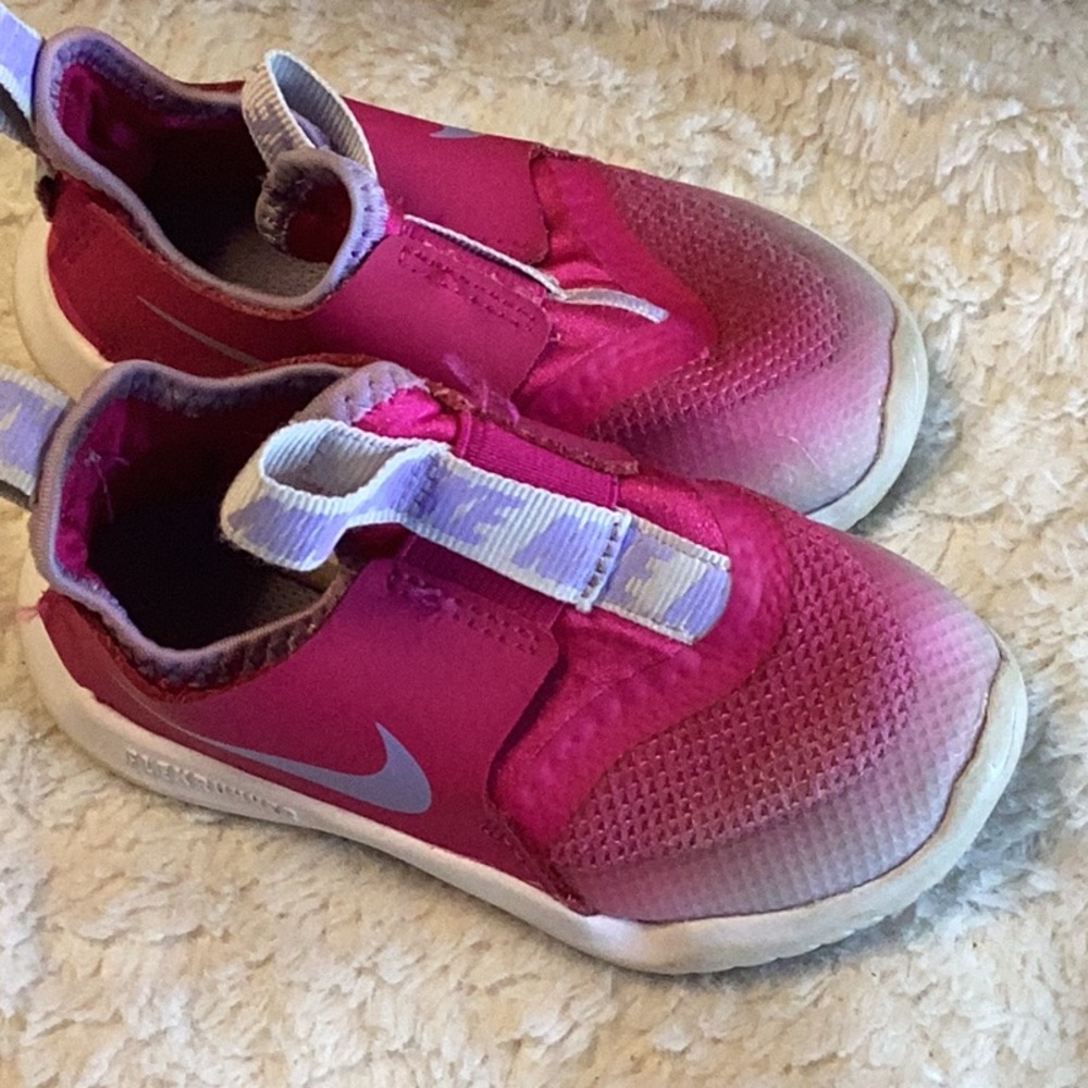 Nike Flex Runner.